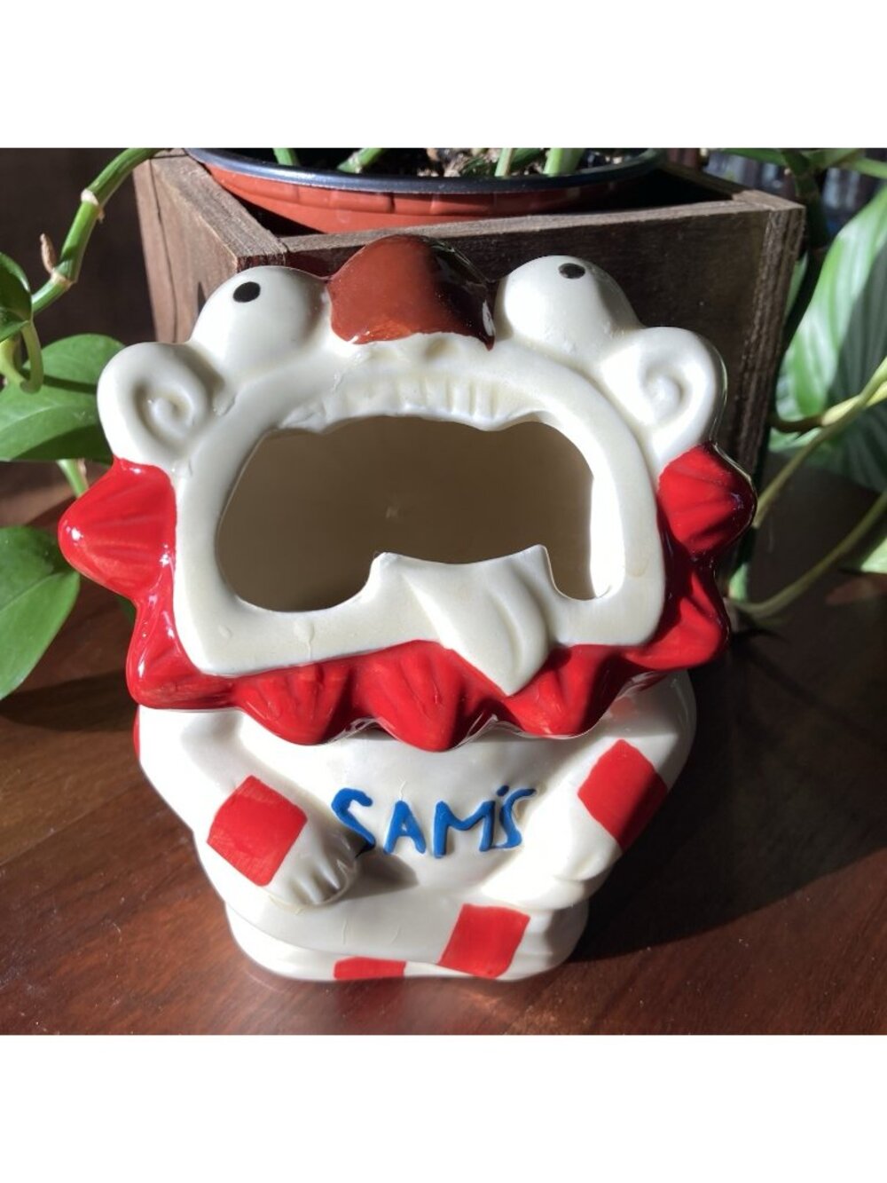 Sam's Restaurant Group Ceramic Lion Fu Dog Tiki Mug Ryukyu Islands Okinawa Japan